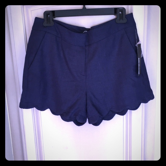 Navy Scalloped Linen Shorts size 6 - Picture 2 of 7